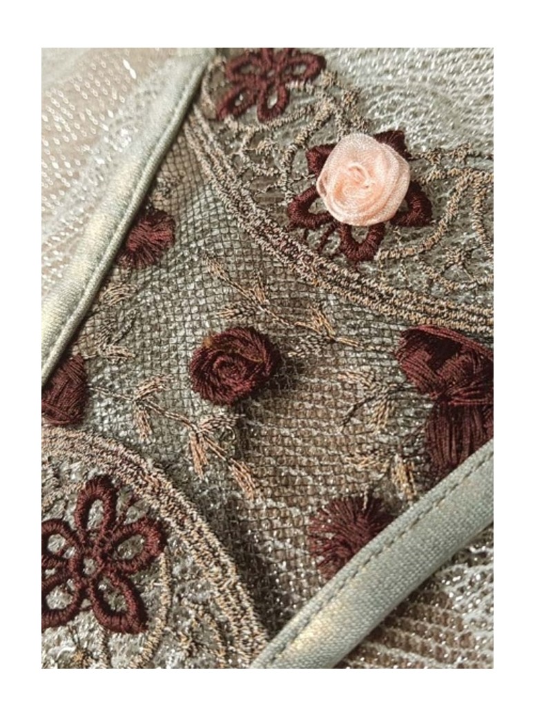 sexy perizoma gioiello aperto all'inguine con ricami e dettagli floreali modello Arielle