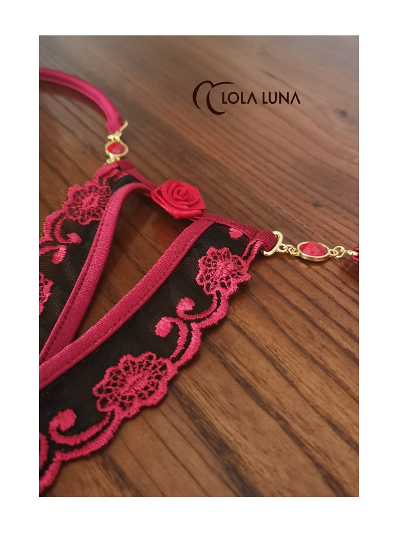 sexy perizoma gioiello aperto all'inguine con rose rosse modello Rosalia