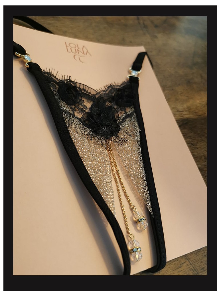 sexy perizoma gioiello aperto all'inguine con inserto in pizzo modello Togo