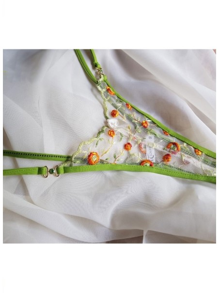 sensuale perizoma in tulle con ricami floreali e gioielli modello Vaiana