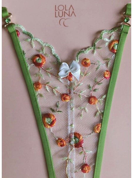 sensuale perizoma in tulle con ricami floreali e gioielli modello Vaiana