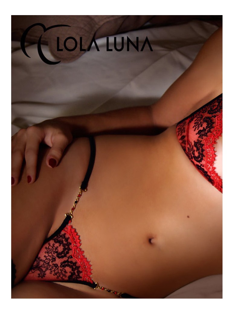 elegante perizoma in tulle e pizzo nero e rosso modello Victoria