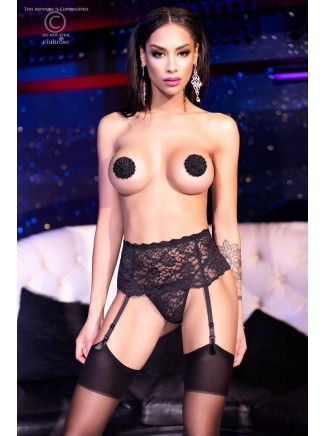 sensuale set reggicalze in pizzo nero con perizoma e calze inclusi 2