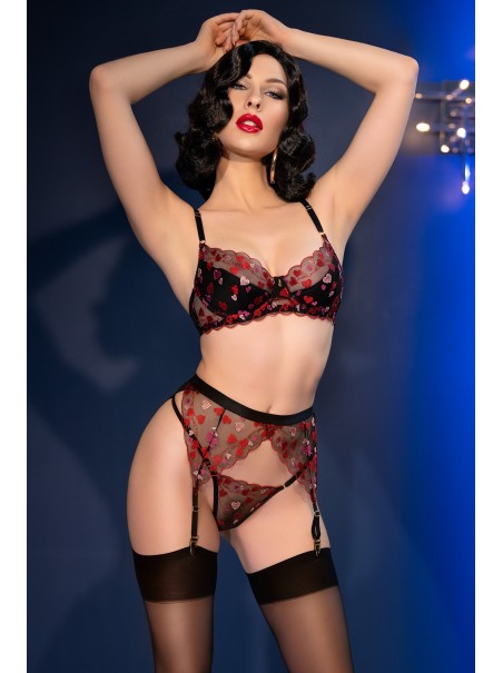 romantico completino intimo 4 pezzi compreso di calze decorato da cuoricini