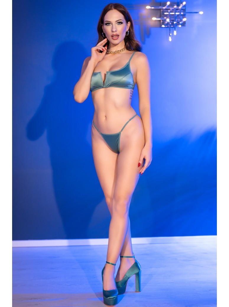 sexy completino due pezzi color menta con ferretto e scollatura a V