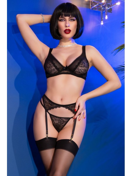elegante completino intimo con calze