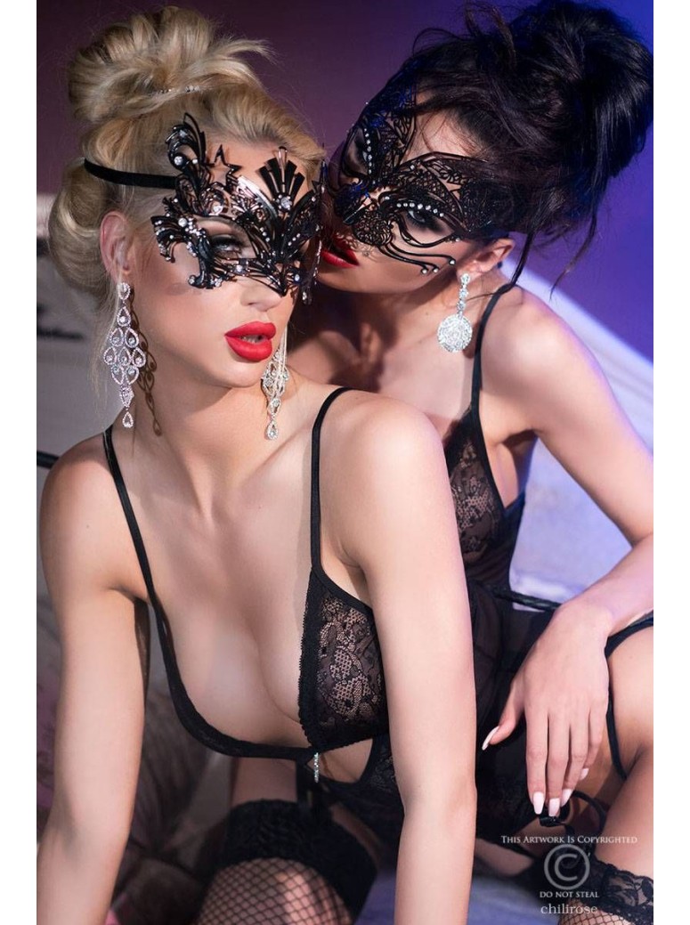 provocante maschera nera in metallo con strass punti luce