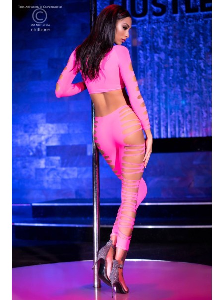 intrigante set crop top e leggings rosa con sexy tagli