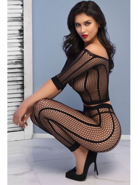 intrigante top con leggings a rete